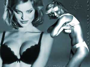 hot free sexy wallpaper photo pic of Eva Herzigova